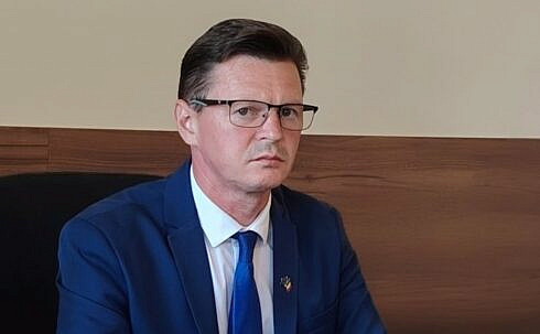 Intalnire virtuala pentru proiectele PNRR din judetul Suceava sub conducerea prefectului Bogdan Pastrav foto