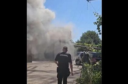 Jandarmii din Suceava au salvat doi copii si doi batrani dintr un incendiu izbucnit in municipiul Suceava
