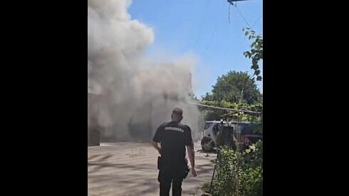 Jandarmii din Suceava au salvat doi copii si doi batrani dintr un incendiu izbucnit in municipiul Suceava