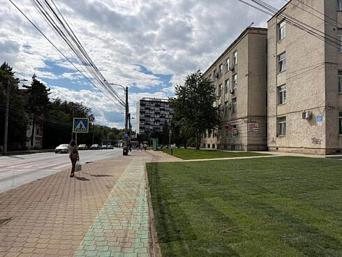 La Policlinica din Suceava va fi amenajata o noua statie de autobuz de 8 metri echipata cu o banca mare