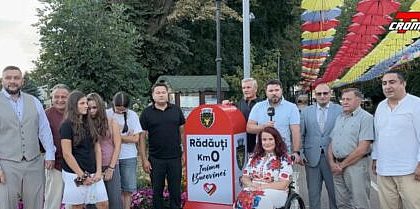 Loc instagramabil la kilometrul 0 al Radautilor o borna mare cu mesajul Radauti Inima Bucovinei Primarul Loghin indeamna oamenii sa faca o poza cu borna si sa o distribuie pe intreaga planeta foto