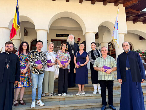 Pelerinajul recunoasterii organizat de Arhiepiscopia Sucevei si Radauilor pentru artitii care sprijina activitatea social filantropica a Eparhiei