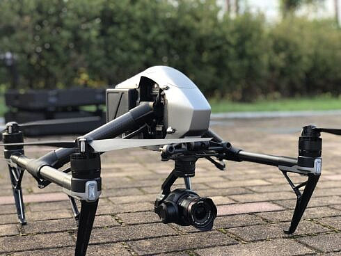 Politia locala Suceava isi imbunatateste dotrile cu drone profesionale si dezvolta un sistem integrat de monitorizare aeriana automata echipat cu statie server pentru procesarea datelor si platforma de andocare