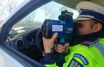 Politistii din Suceava isi intensifica actiunile de control pentru identificarea soferilor care depasresc viteza legala