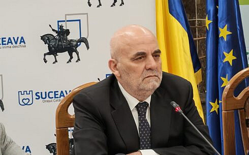 Primarul Rimbu Aleea Jupiter se transforma Jumatate finalizata jumatate in curs de executie 100 nou standardepentru drumurile de cartier