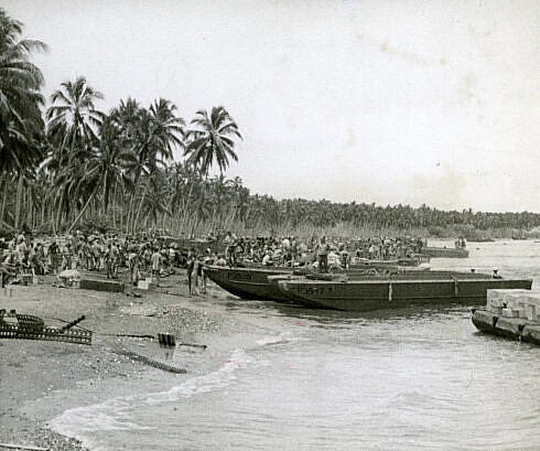 Puscasiimarin ataca plaja de la Guadalcanal