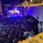 Rock ul a strans 8 375 de fani in santul Cetatii de Scaun a Sucevei foto