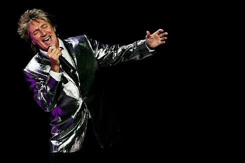 Rod Stewart operat pe inima la 81 de ani Artistul isi anuleaza concertele si face o pauza de patru saptamani