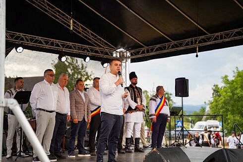 Soldan a declarat ca la Cacica va fi construit un centru modern de agrement si SPA FOTO