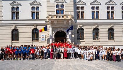 Suceava organizeaza o noua editie a Turneului Patru Regiuni pentru Europa Gheorghe Soldan Peste 170 de participanti din Romania Franta Germania si Ucraina au fost intampinati de presedintele Consiliului Judetean