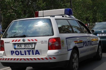 Un disporean care a condus baut un BMW cu numere de Anglia prin Suceava a alertat politia