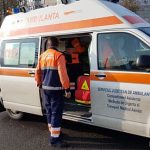Un tanar de 19 ani a ramas cu un picior amputat dupa ce a fost lovit de o masina in Suceava