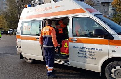 Un tanar de 19 ani a ramas cu un picior amputat dupa ce a fost lovit de o masina in Suceava