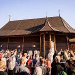 Vesmantul sfintirii pentru Biserica Sfintii Arhangheli Mihail si Gavriil din Mesteceni Protopopiatul Falticeni