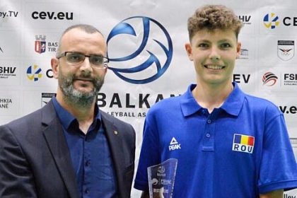 Volei masculin Suceveanul Valeriu Verciuc a fost decisiv pentru calificarea echipei Romaniei in optimile Campionatului Mondial U17