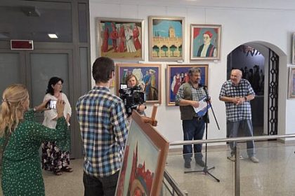 arta contemporana a fost celebrata astazi la suceava expozitia valentin sava pictura a fost vernisata la muzeul de istorie foto
