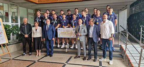 cezar ioja la premierea handbalistilor de la csu suceava in 2026 consiliul judetean a alocat aproape 55 milioane de lei pentru activitatile sportive finantate prin legea 3502005 o suma record de aproape 11 ori mai mare decat in 2024 foto