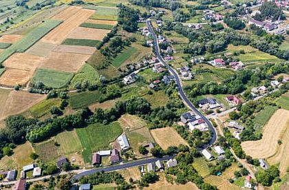 covor asfaltic nou pe segmentul de 11 kilometri dintre costana si scheia sholdan inca un drum judetean asfaltat dupa mai bine de 10 ani foto