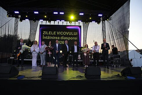 echipa liberala impreuna cu comunitatea din vicovu de sus la intalnirea diasporei