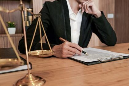 regulamentul intern al companiei documentul care poate diminua riscurile de litigii de munca sanciuni si concedieri contestate