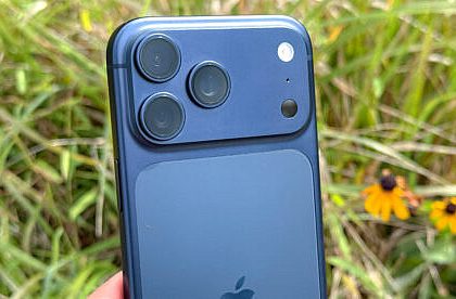 sucevean pacalit cu 5000 de lei dupa ce a comandat un telefon iphone 17 pro max si a primit o replica din plastic a unui smartphone samsung