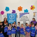 126 de copii din Țâmpoceni au primit rechizite, iar 34 de elevi, ghiozdane