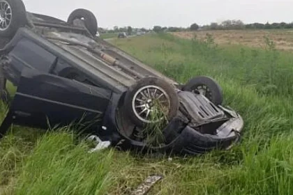 Accident pe DN17, la Poiana Stampei, provocat de o șoferiță din Bihor