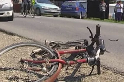 Accident pe DN2E la Solca: biciclist de 82 de ani acroșat de un autoturism