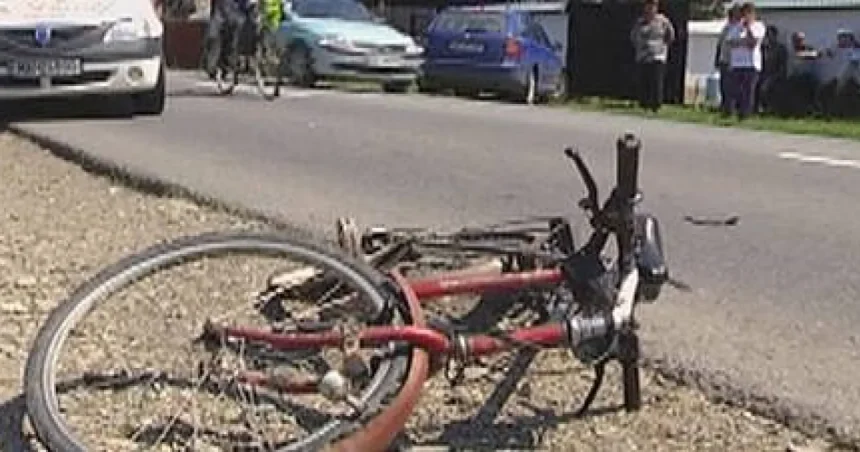 Accident pe DN2E la Solca: biciclist de 82 de ani acroșat de un autoturism