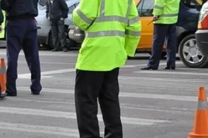 Bărbat accidentat de o mașină pe trecerea de pietoni din Fălticeni