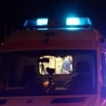 Bătrână de 60 de ani înjunghiată de fiu, la Petia, ajunsă în stare gravă la spital