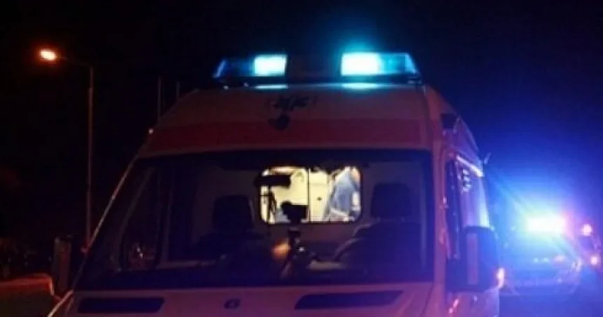 Bătrână de 60 de ani înjunghiată de fiu, la Petia, ajunsă în stare gravă la spital