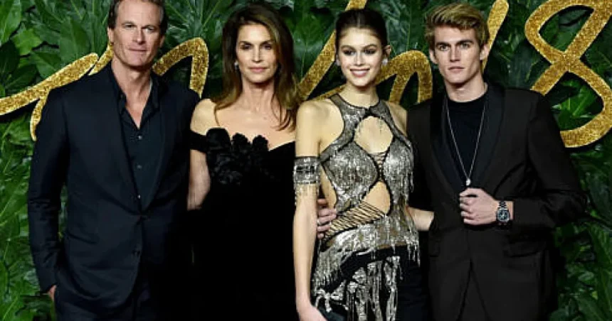 Cindy Crawford, devastată de moartea fiului ei, modelul Presley Gerber, la 27 de ani