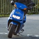 Copil de 8 ani, acroșat de moped la Ciprian Porumbescu