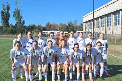 Echipa feminină de fotbal a CSU Suceava învinge cu 2-0 în deplasare pe Petrolul Ploiești