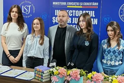 Eleve de 10 la Bac, premiate cu câte 5.000 de lei de IȘJ Suceava