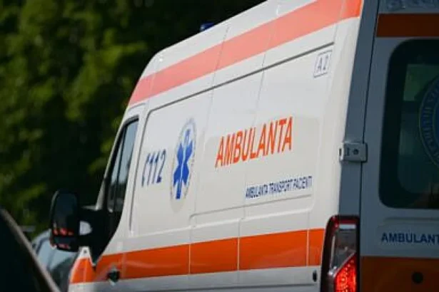 Femeie de 70 de ani, lovită de motocicleta unui adolescent de 16 ani