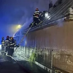 Incendiu la Burdujeni: casă arsă de la țigară, vecină de 85 de ani evacuată