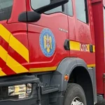 Incendiu la o casă din Mironu, provocat de flăcările unui burlan