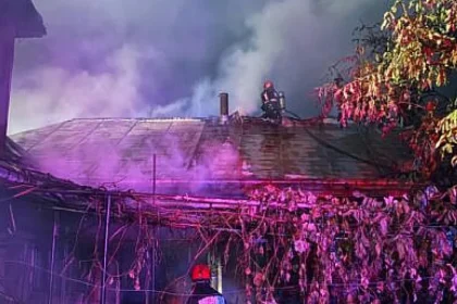 Incendiu violent la o locuință din Burdujeni