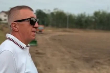 La Moara se lucrează intens la o bază sportivă modernă și la betonarea străzilor