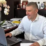 Parc fotovoltaic în spatele secției de paliative în construcție la Siret