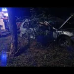 Patru răniți grav după ce mașina s-a izbit într-un copac în Dolheștii Mari