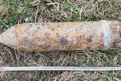Proiectil din Al Doilea Război Mondial, găsit la un pod din Cîrlibaba