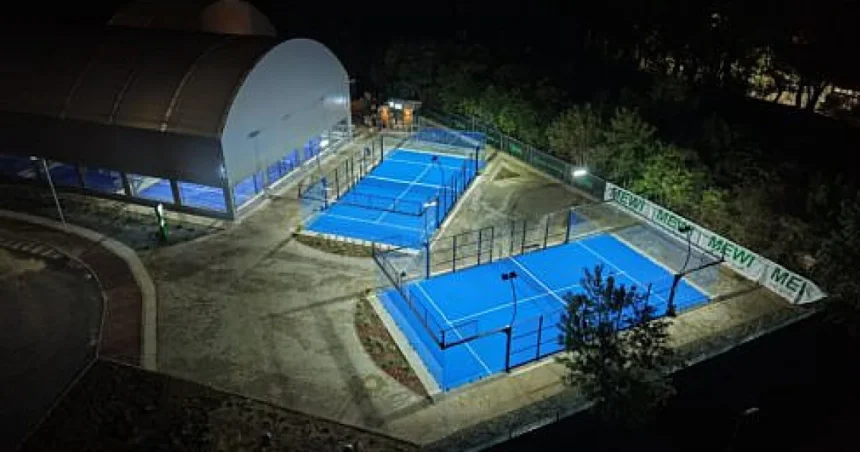Șase terenuri de padel inaugurate în centrul Timișoarei, în Cartierul Vienez by Nord One