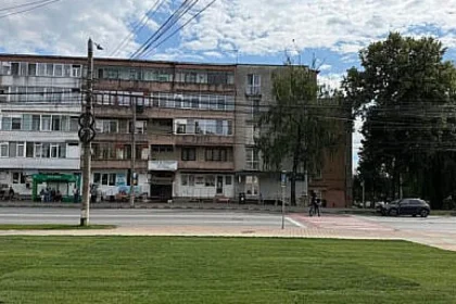 Șofer fugit după ce a accidentat un bărbat pe trecerea de pietoni din Suceava