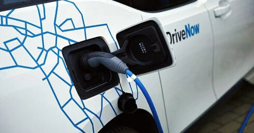 Tarife mai mari la reîncărcarea mașinilor electrice în stațiile Primăriei Suceava