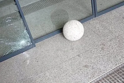 Vandalism la Vatra Dornei: prejudiciu de 21.500 de lei