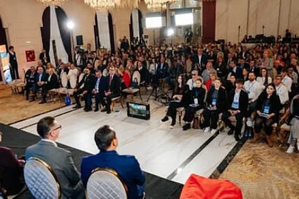 300 de antreprenori și manageri, prezenți la Suceava la Intelligent Money Academy