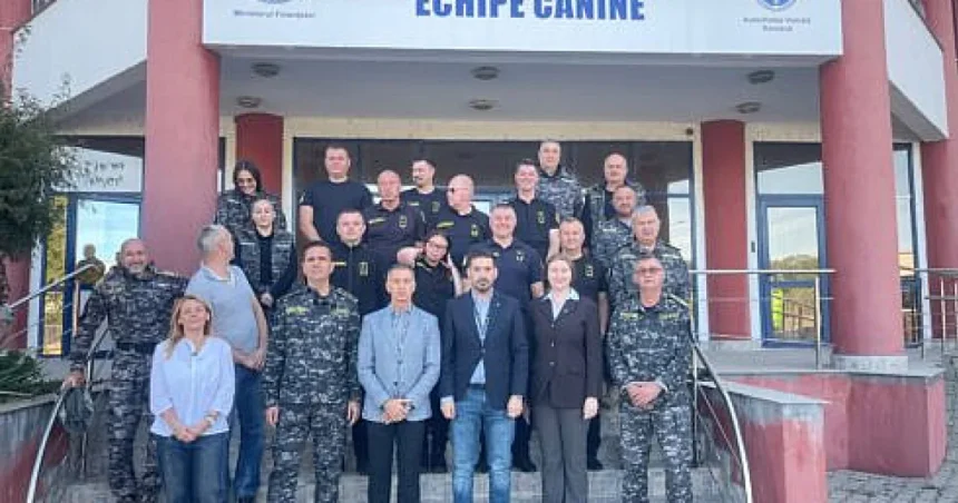 7 echipe canine de elită, pregătite în România, păzesc granița Ucrainei de contrabandă